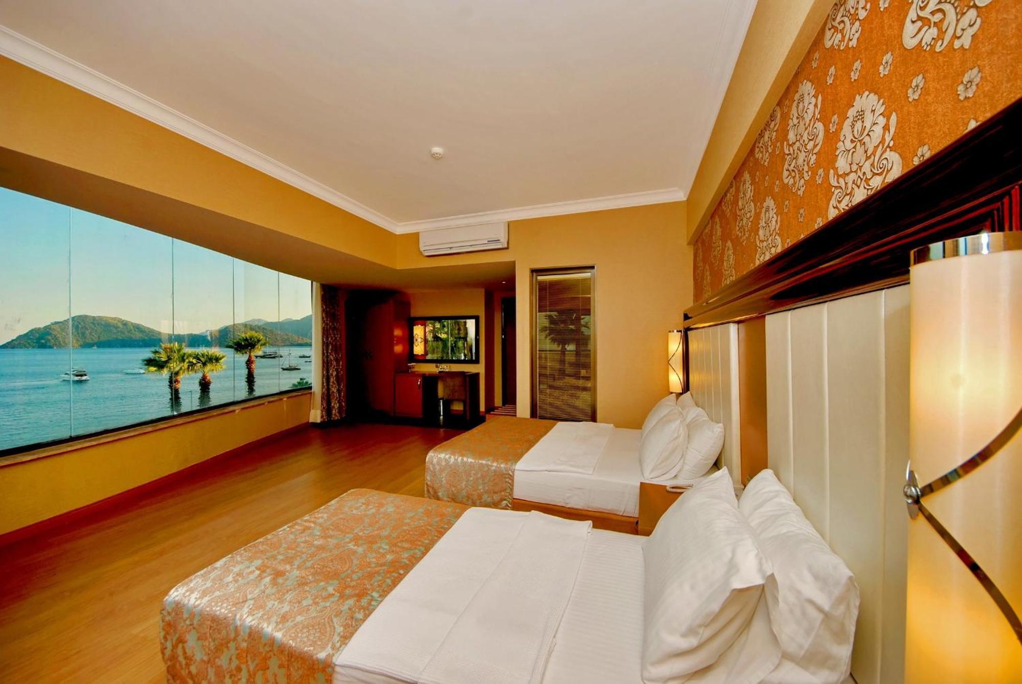 Golden Rock Beach Marmaris Rom bilde